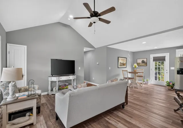 Photo 3 of Single family home for sale at 1460 Tanyard Hl Rd, Lynchburg, TN 37352 | MLS# 3544193 | Listing updated on 2026-09-15