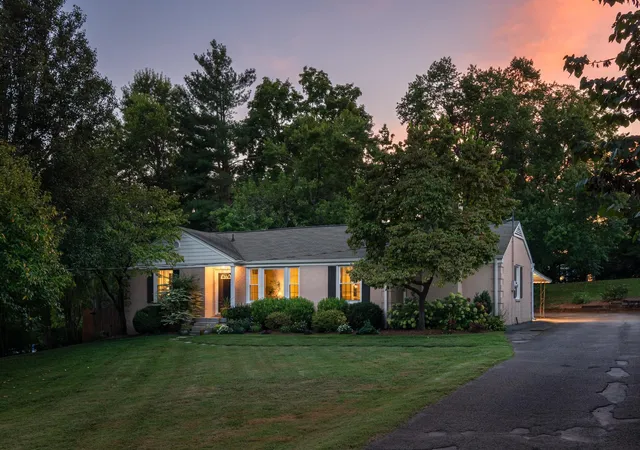 Photo 1 of Single family home for sale at 5021 Churchill Dr, Nashville, TN 37211 | MLS# 3530185 | Listing updated on 2026-09-15