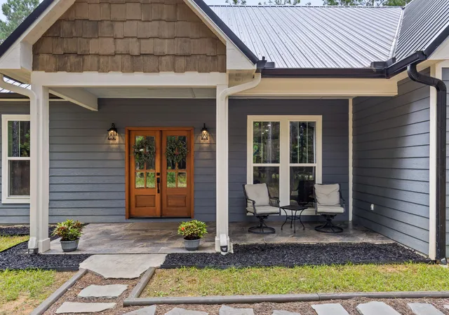 Photo 3 of Single family home for sale at 355 Mokay View Dr, South Pittsburg, TN 37380 | MLS# 3531195 | Listing updated on 2026-10-02