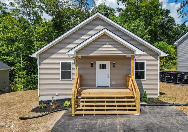 Photo 1 of Single family home for sale at 2435 Scenic Mountain Dr, Sevierville, TN 37876 | MLS# 3529534 | Listing updated on 2026-09-11