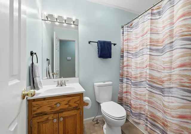 Photo 2 of Single family home for sale at 165 Dortch Ln, Paris, TN 38242 | MLS# 3545076 | Listing updated on 2026-09-10