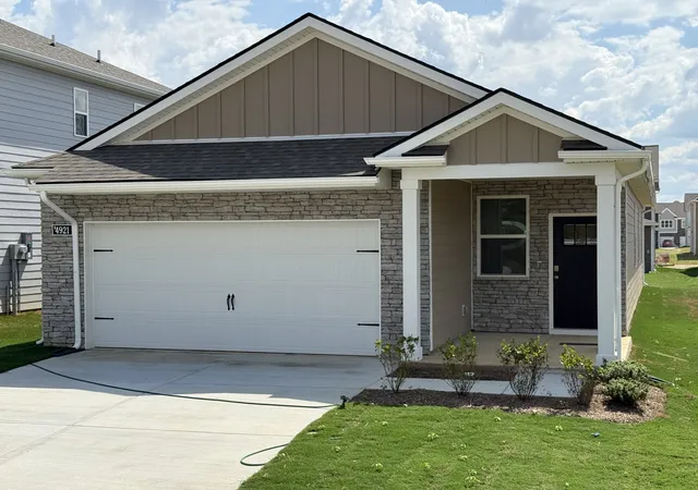 Photo 1 of Single family home for sale at 4921 Clousden Way, Murfreesboro, TN 37129 | MLS# 3529583 | Listing updated on 2026-09-14