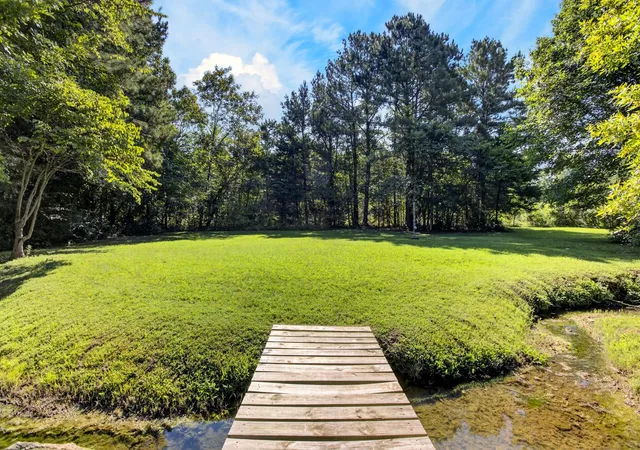 Photo 2 of Single family home for sale at 7971 Long Dr, Chattanooga, TN 37421 | MLS# 3529591 | Listing updated on 2026-10-21