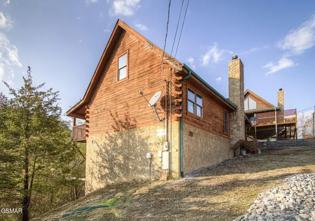 Photo 3 of Single family home for sale at 2505 Fleming Way, Sevierville, TN 37876 | MLS# 3529616 | Listing updated on 2026-09-11