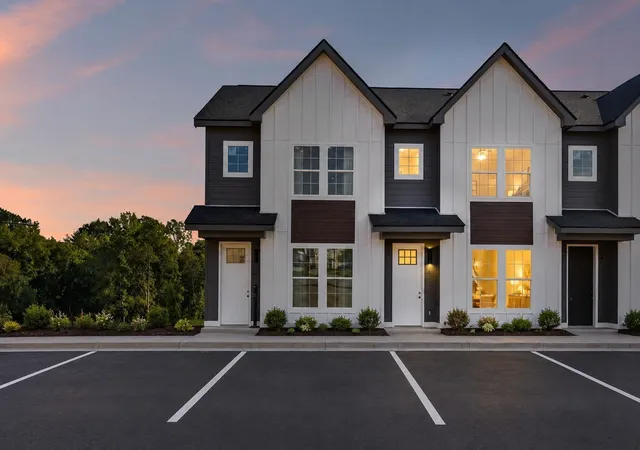 Photo 1 of Townhouse for sale at 2255 Mccormick Ln #105, Clarksville, TN 37040 | MLS# 3545602 | Listing updated on 2026-09-18