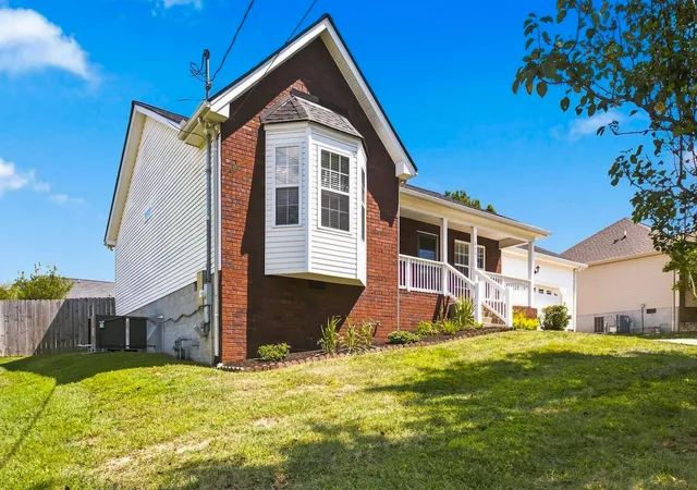 Photo 2 of Single family home for sale at 694 Whispering Breeze, Mount Juliet, TN 37122 | MLS# 3529701 | Listing updated on 2026-09-15