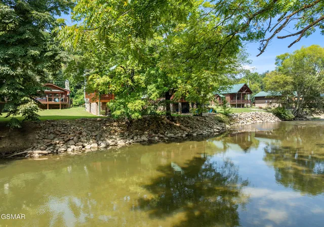 Photo 2 of Single family home for sale at 2323 River Port Way, Pigeon Forge, TN 37863 | MLS# 3591854 | Listing updated on 2026-09-14