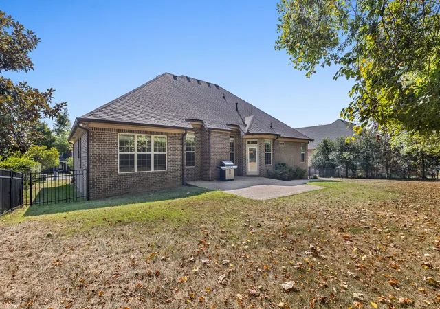 Photo 3 of Sale Pending at 1012 Whispering Wind Way, Hendersonville, TN 37075 | MLS# 3542859 | Listing updated on 2026-09-09