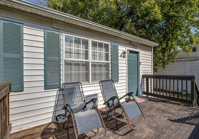 Photo 4 of Single family home for sale at 2327 Grove St, Maryville, TN 37804 | MLS# 3529775 | Listing updated on 2026-09-11