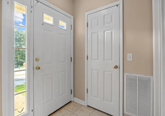 Photo 3 of Townhouse for sale at 111 Eastdale Ln, Dickson, TN 37055 | MLS# 3531510 | Listing updated on 2026-09-15