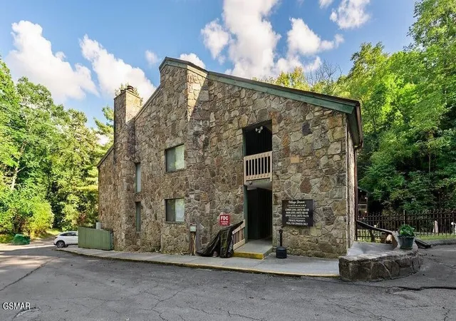 Photo 4 of Condo for sale at 1435 Wiley Oakley Dr #177, Gatlinburg, TN 37738 | MLS# 3529797 | Listing updated on 2026-10-05
