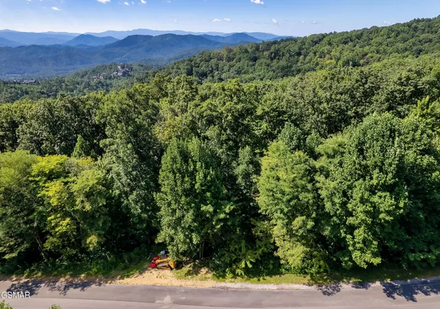 Photo 4 of Land for sale at 150 Mountaineer Trl, Sevierville, TN 37862 | MLS# 3545636 | Listing updated on 2026-09-11