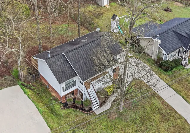 Photo 1 of Single family home for sale at 8231 Troubadour Way, Ooltewah, TN 37363 | MLS# 3529992 | Listing updated on 2026-09-22