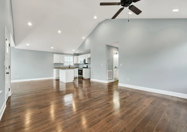 Photo 3 of Single family home for sale at 440 Johnson Blvd Se, Cleveland, TN 37311 | MLS# 3530001 | Listing updated on 2026-09-23