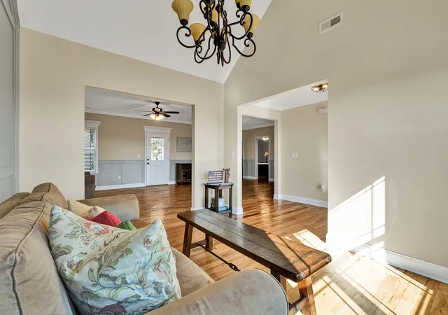 Photo 3 of Single family home for sale at 129 Timber Top Xing Se, Cleveland, TN 37323 | MLS# 3530028 | Listing updated on 2026-09-11