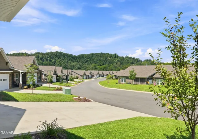 Photo 3 of Condo for sale at 645 Snowflower Cir #140, Pigeon Forge, TN 37863 | MLS# 3530047 | Listing updated on 2026-09-14
