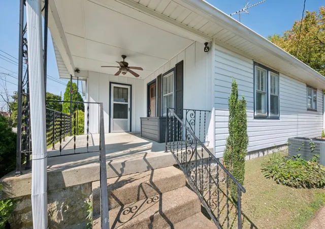 Photo 2 of Single family home for sale at 105 30th Street, Old Hickory, TN 37138 | MLS# 3530519 | Listing updated on 2026-09-15
