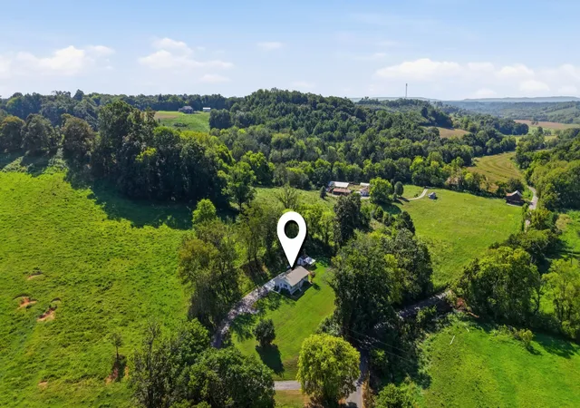 Photo 2 of Single family home for sale at 1120 Bull Run Rd, Lynchburg, TN 37352 | MLS# 3531207 | Listing updated on 2026-09-12
