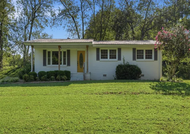 Photo 4 of Single family home for sale at 1120 Bull Run Rd, Lynchburg, TN 37352 | MLS# 3531207 | Listing updated on 2026-09-12