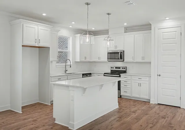 Photo 2 of Single family home for sale at 2137 Amberbrook Rd, Mount Juliet, TN 37122 | MLS# 3530397 | Listing updated on 2026-09-11