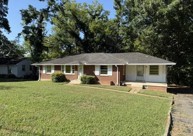 Photo 2 of Single family home for sale at 4907 Salem Dr, Nashville, TN 37211 | MLS# 3530515 | Listing updated on 2026-09-23