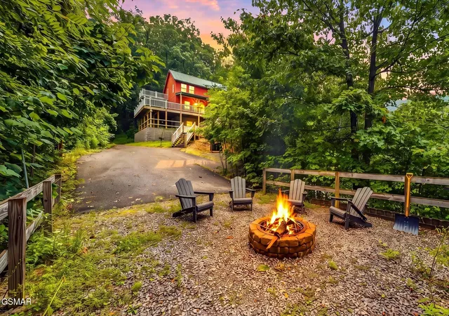 Photo 3 of Single family home for sale at 2411 Misty Shadows Dr, Sevierville, TN 37862 | MLS# 3591856 | Listing updated on 2026-09-14