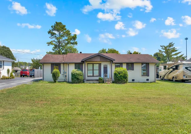 Photo 2 of Single family home for sale at 411 Colgate Ave, Lebanon, TN 37087 | MLS# 3547844 | Listing updated on 2026-09-14