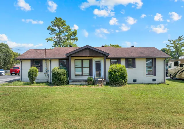 Photo 3 of Single family home for sale at 411 Colgate Ave, Lebanon, TN 37087 | MLS# 3547844 | Listing updated on 2026-09-14