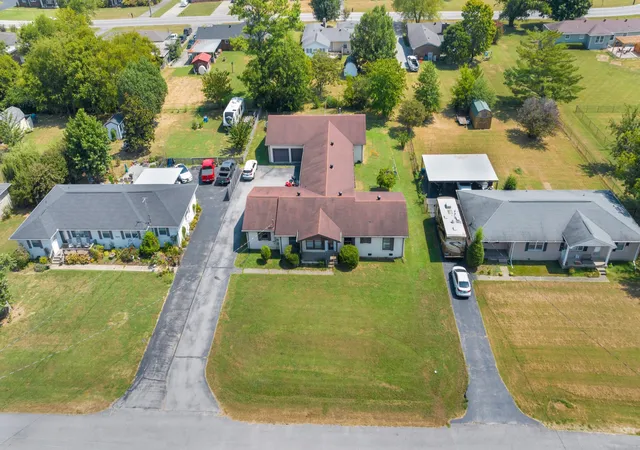 Photo 4 of Single family home for sale at 411 Colgate Ave, Lebanon, TN 37087 | MLS# 3547844 | Listing updated on 2026-09-14