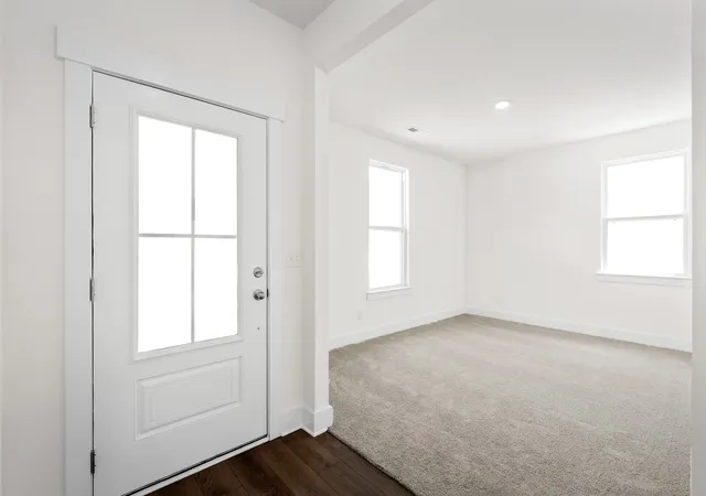 Photo 3 of Sale Pending at 412 Old Spring Ln, Gallatin, TN 37066 | MLS# 3530682 | Listing updated on 2026-09-15