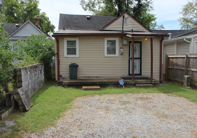 Photo 3 of Single family home for sale at 1810 10th Avenue N, Nashville, TN 37208 | MLS# 3547782 | Listing updated on 2026-09-15