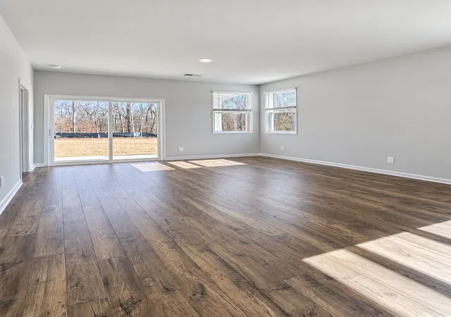 Photo 3 of Single family home for sale at 4332 Oswin Dr, Murfreesboro, TN 37129 | MLS# 3544309 | Listing updated on 2026-09-11