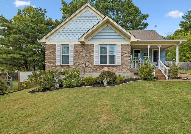 Photo 1 of Single family home for sale at 709 Woodbrier Ct, Hermitage, TN 37076 | MLS# 3543962 | Listing updated on 2026-09-28