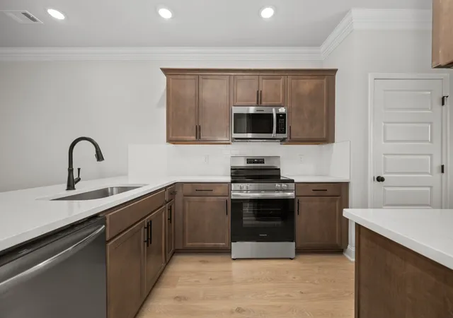Photo 4 of Townhouse for sale at 529 Rohan Dr, Murfreesboro, TN 37129 | MLS# 3530888 | Listing updated on 2026-09-14