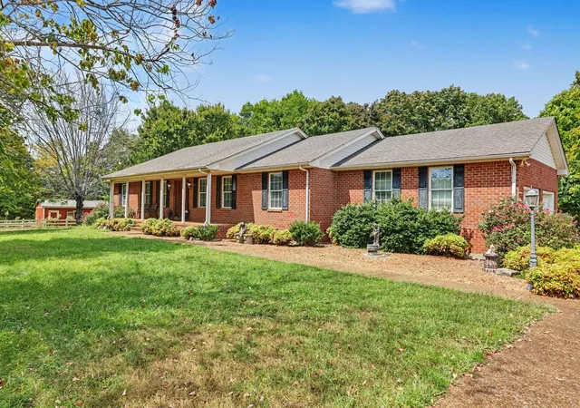 Photo 3 of Sale Pending at 1000 Charlie Read Rd, Chapmansboro, TN 37035 | MLS# 3546322 | Listing updated on 2026-09-28