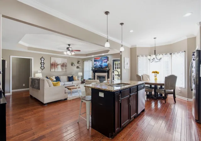 Photo 3 of Single family home for sale at 615 Glenstone Springs Dr, Clarksville, TN 37043 | MLS# 3531652 | Listing updated on 2026-09-11