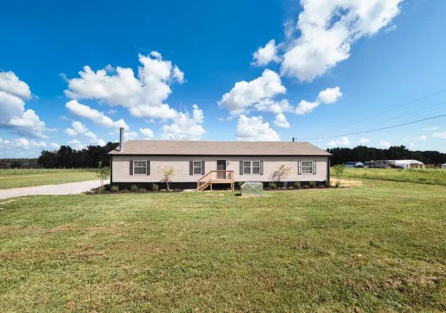 Photo 1 of Manufactured home for sale at 317 Dooley Rd, Ethridge, TN 38456 | MLS# 3546706 | Listing updated on 2026-09-21