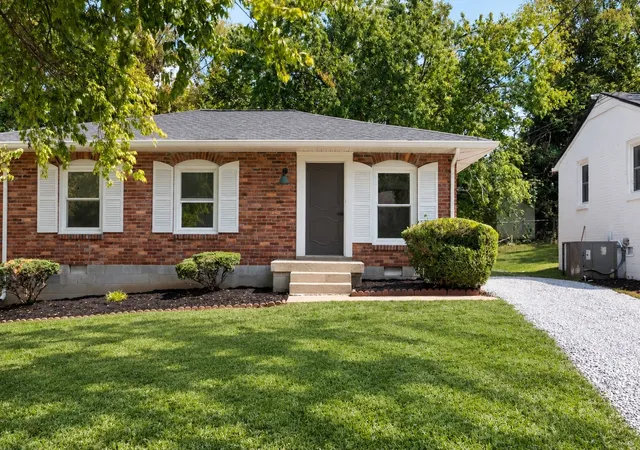 Photo 2 of Single family home for sale at 640 James Ave, Nashville, TN 37209 | MLS# 3531055 | Listing updated on 2026-09-21