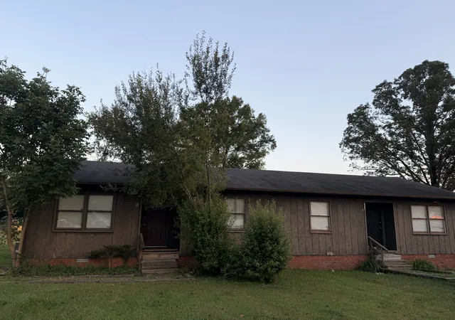 Photo 1 of Multi family home for sale at 1515 Rogers Cir, Manchester, TN 37355 | MLS# 3541284 | Listing updated on 2026-09-08