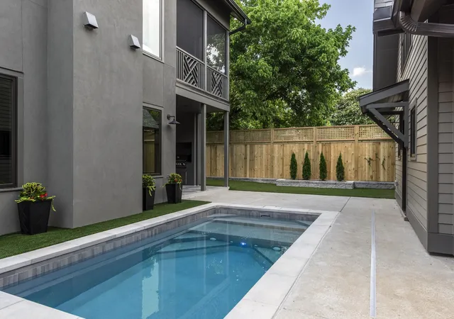Photo 3 of Mansion for sale at 2904 Belmont Blvd, Nashville, TN 37212 | MLS# 3531892 | Listing updated on 2026-10-06