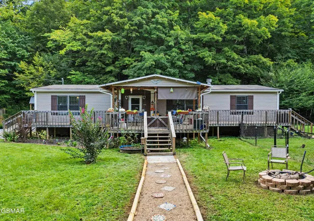 Photo 3 of Manufactured home for sale at 4748 Bogard Rd, Cosby, TN 37722 | MLS# 3531283 | Listing updated on 2026-09-23