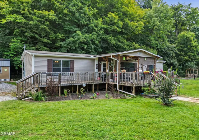 Photo 4 of Manufactured home for sale at 4748 Bogard Rd, Cosby, TN 37722 | MLS# 3531283 | Listing updated on 2026-09-23
