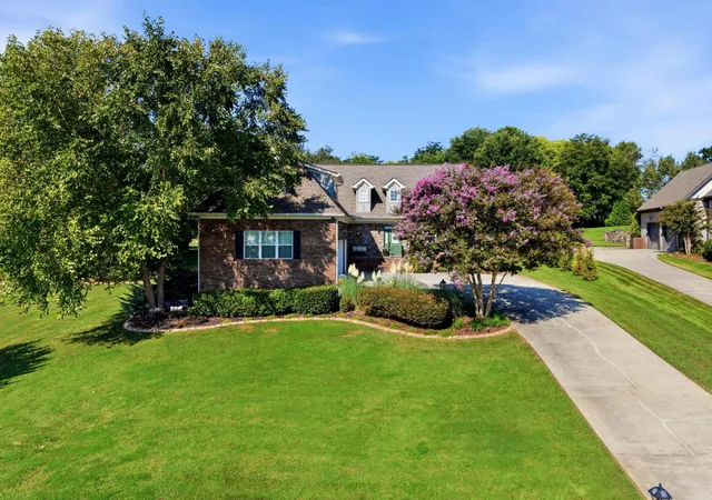 Photo 3 of Single family home for sale at 7345 Splendid View Dr, Ooltewah, TN 37363 | MLS# 3531350 | Listing updated on 2026-09-11