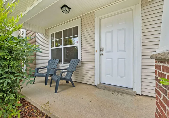 Photo 3 of Townhouse for sale at 742 Vernon Ave, Nashville, TN 37209 | MLS# 3543703 | Listing updated on 2026-10-02