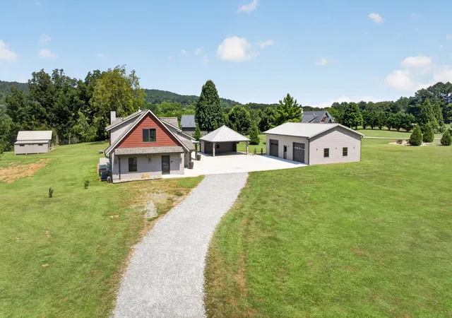 Photo 1 of Single family home for sale at 3554 Seven Springs Rd, Cookeville, TN 38506 | MLS# 3531482 | Listing updated on 2026-09-10