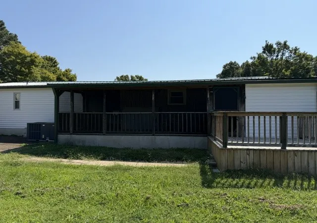 Photo 4 of Manufactured home for sale at 10375 N Tidwell Rd, Bon Aqua, TN 37025 | MLS# 3541593 | Listing updated on 2026-09-15