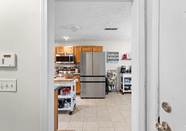 Photo 3 of Single family home for sale at 1428 Eastwoods Dr, Murfreesboro, TN 37130 | MLS# 3541065 | Listing updated on 2026-09-21
