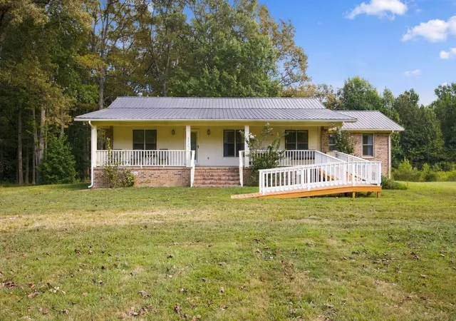 Photo 2 of Single family home for sale at 3245 Harpo Rd, Manchester, TN 37355 | MLS# 3540363 | Listing updated on 2026-09-15