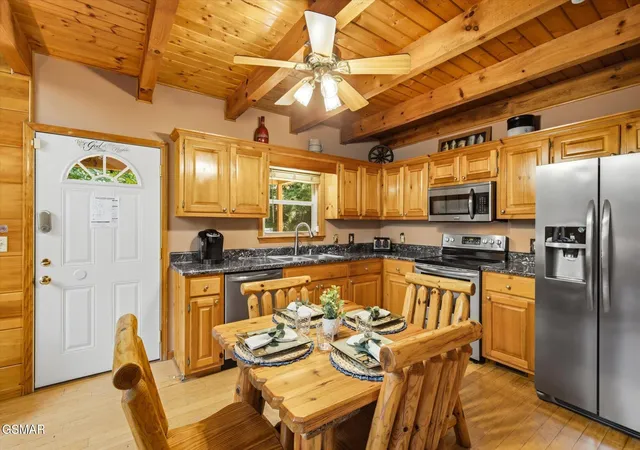Photo 4 of Single family home for sale at 3163 Sourwood Way, Sevierville, TN 37862 | MLS# 3531701 | Listing updated on 2026-09-11