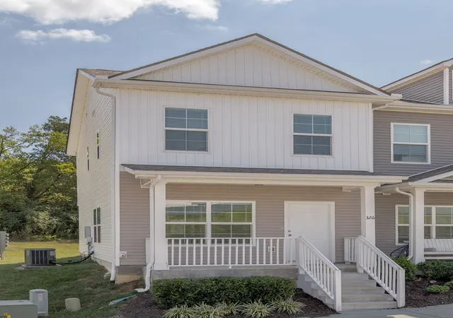 Photo 2 of Townhouse for sale at 326 Kristen Ct, Columbia, TN 38401 | MLS# 3546781 | Listing updated on 2026-09-30